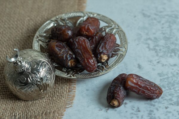 AmberProgressive_02 Natureya Amber Jumbo Dates (Saudi Arabia)